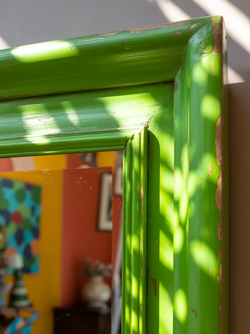 Mirror Frames in Energetic Colors