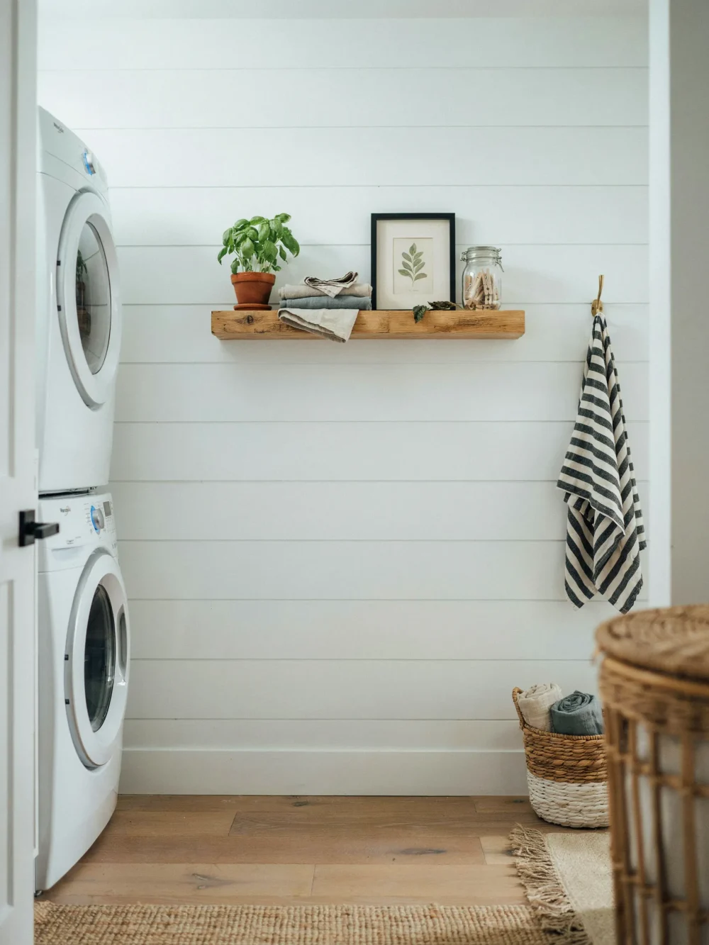 Shiplap-Effect Printed Wallpaper